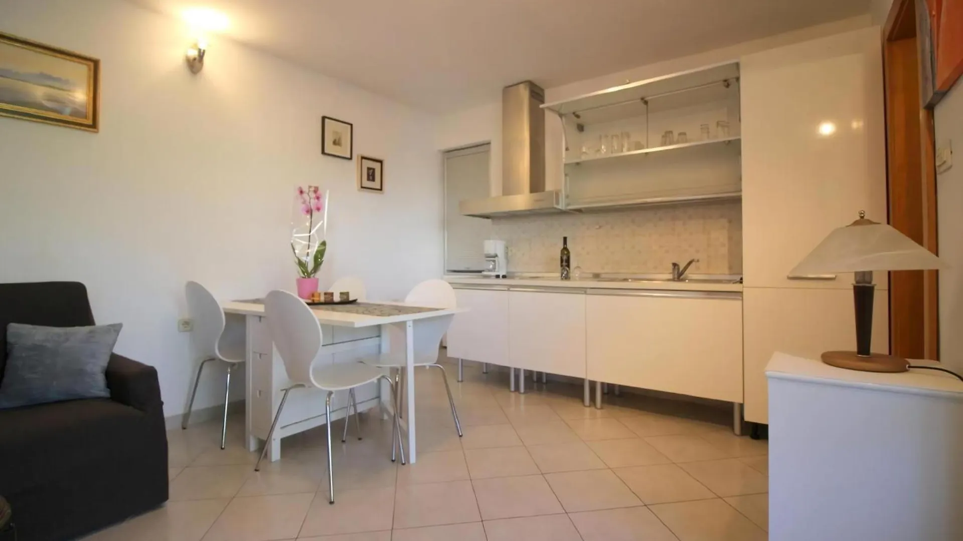 Ferienwohnung Pineta 1 Mit Terrasse In Strandnaehe Porec Apartment