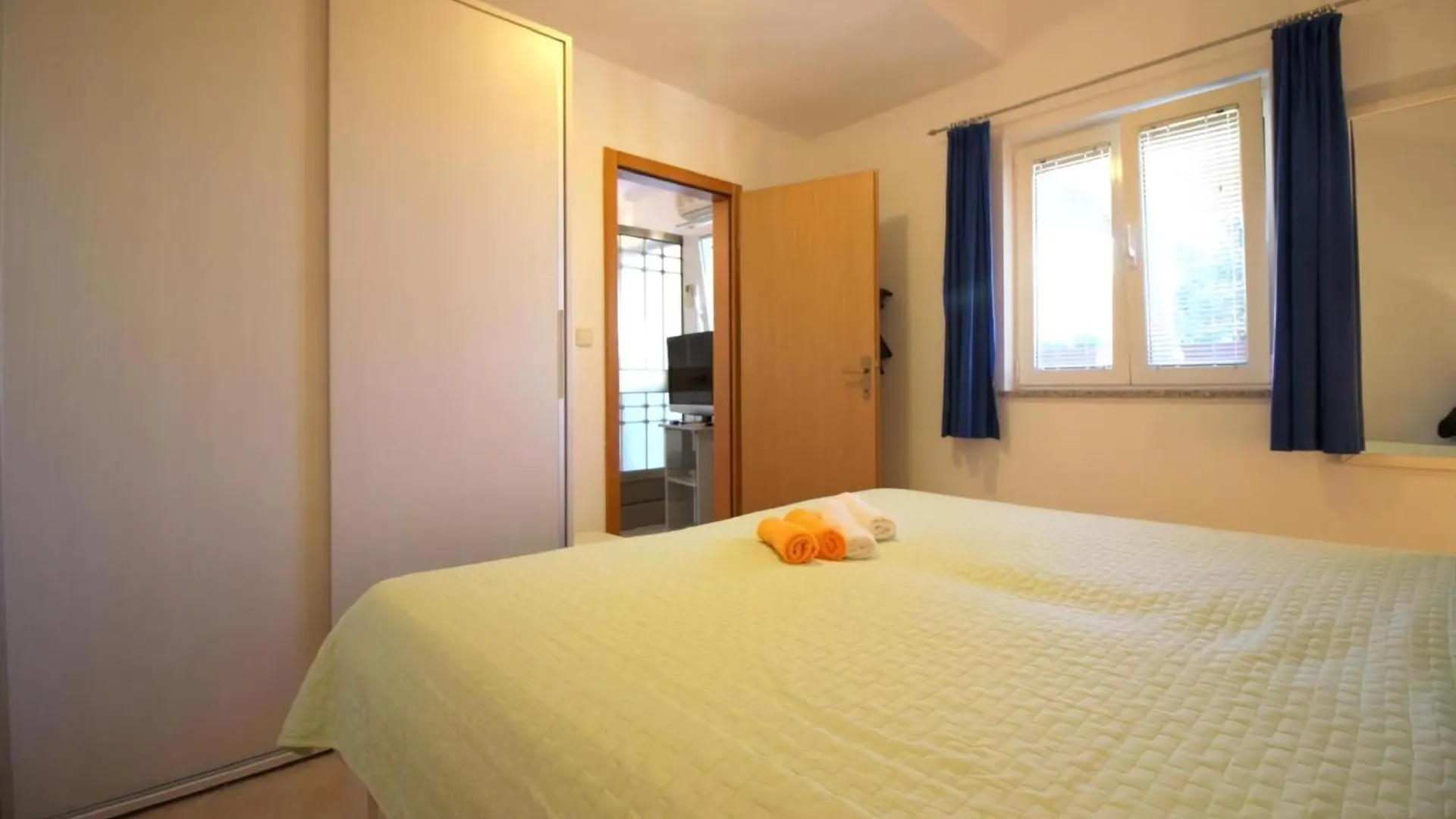 Apartment Ferienwohnung Pineta 1 Mit Terrasse In Strandnaehe Porec